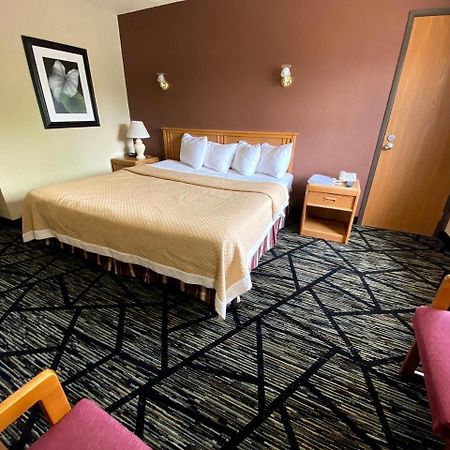 Woodland Inn & Suites Medford 外观 照片