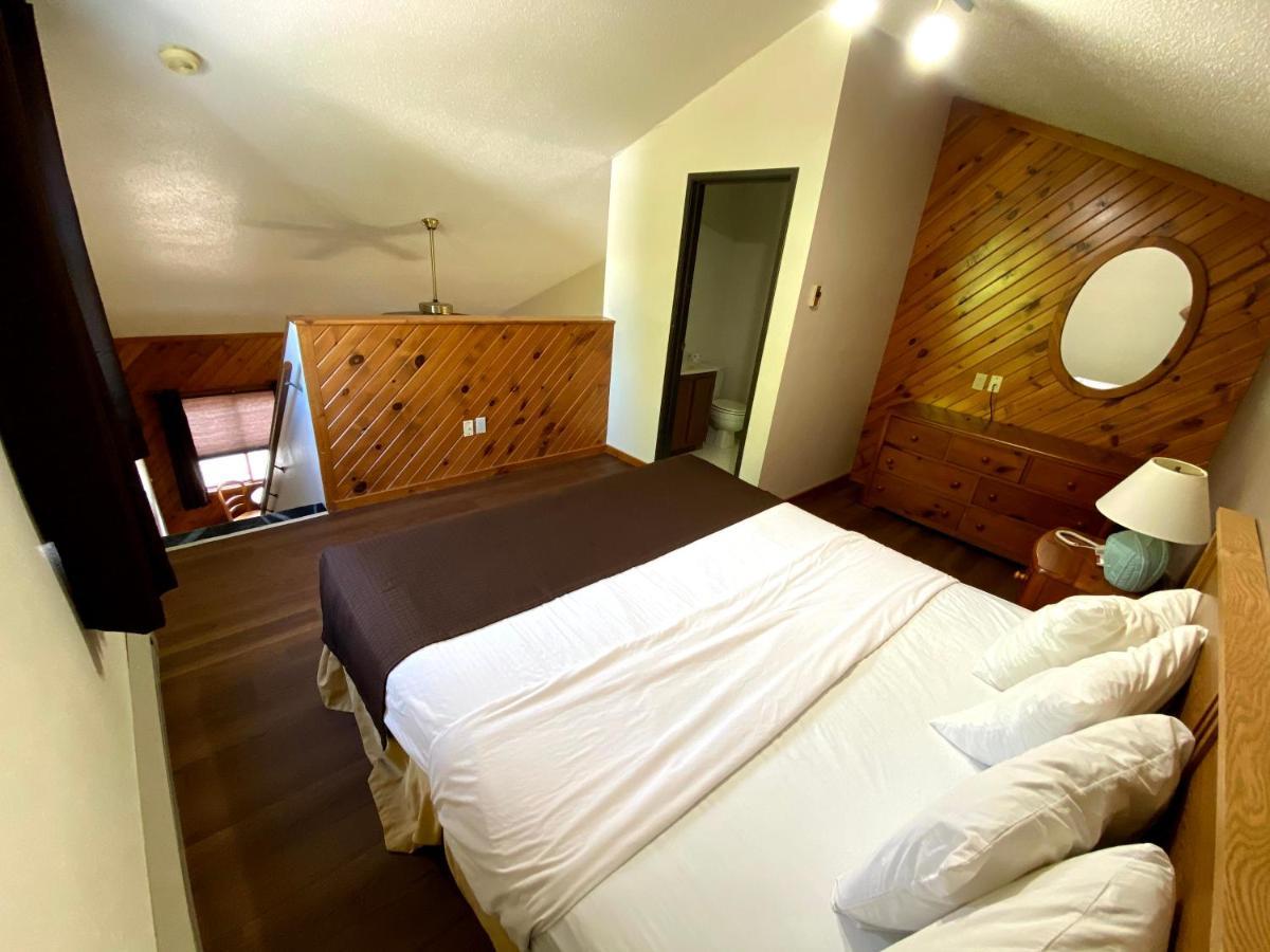 Woodland Inn & Suites Medford 外观 照片