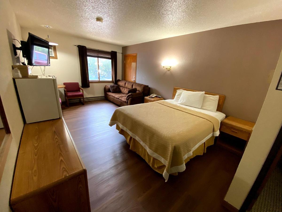 Woodland Inn & Suites Medford 外观 照片