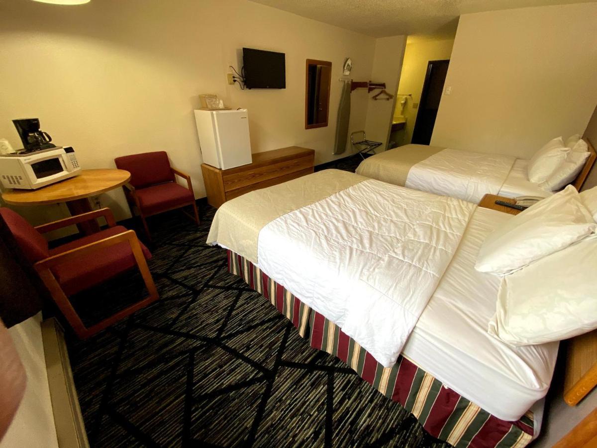 Woodland Inn & Suites Medford 外观 照片