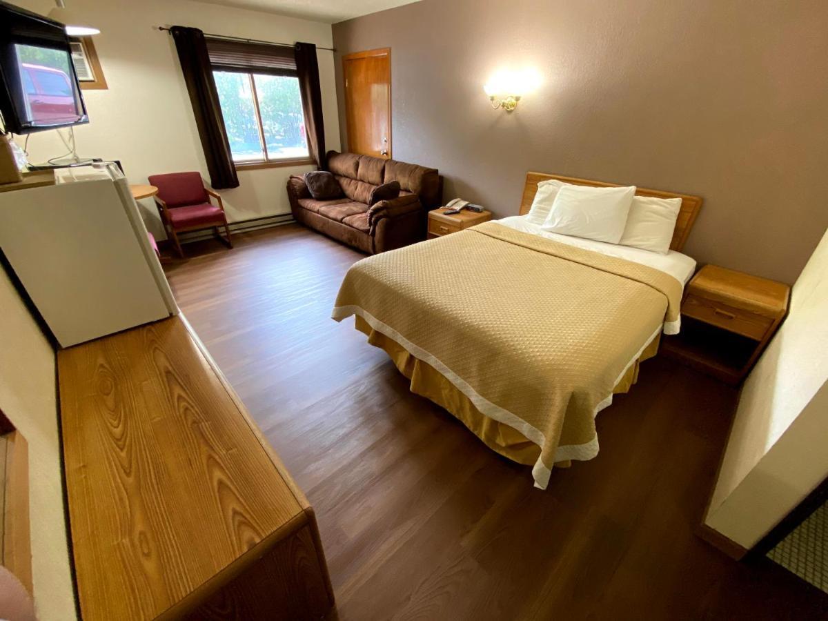 Woodland Inn & Suites Medford 外观 照片