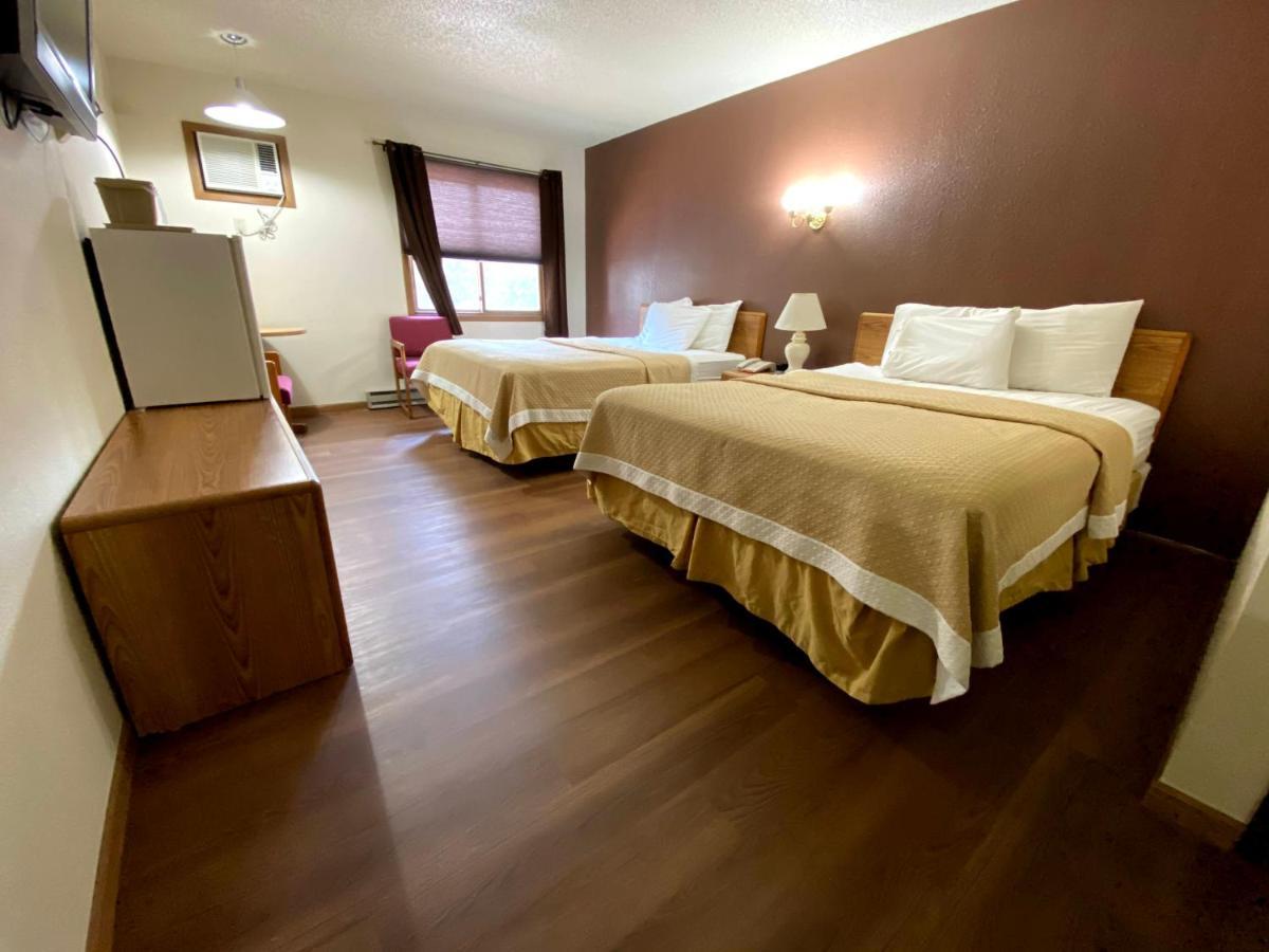 Woodland Inn & Suites Medford 外观 照片