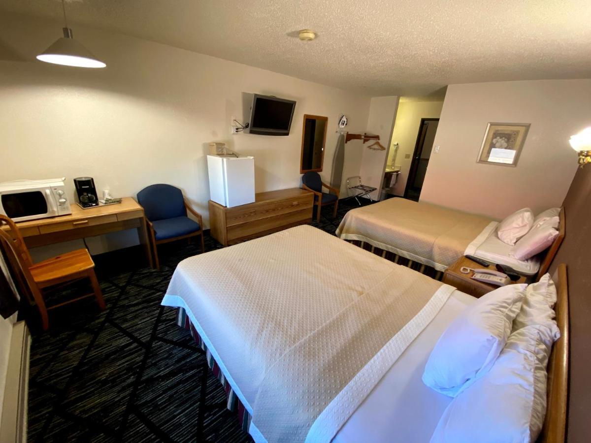 Woodland Inn & Suites Medford 外观 照片
