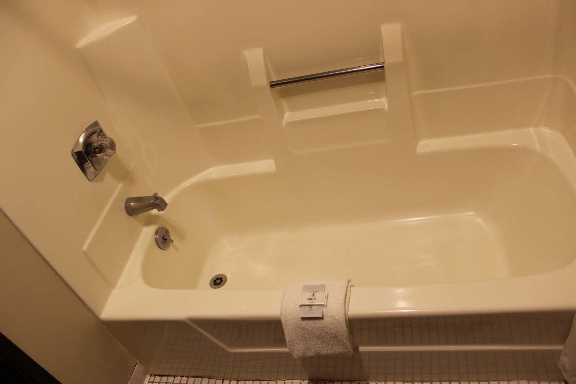 Woodland Inn & Suites Medford 外观 照片