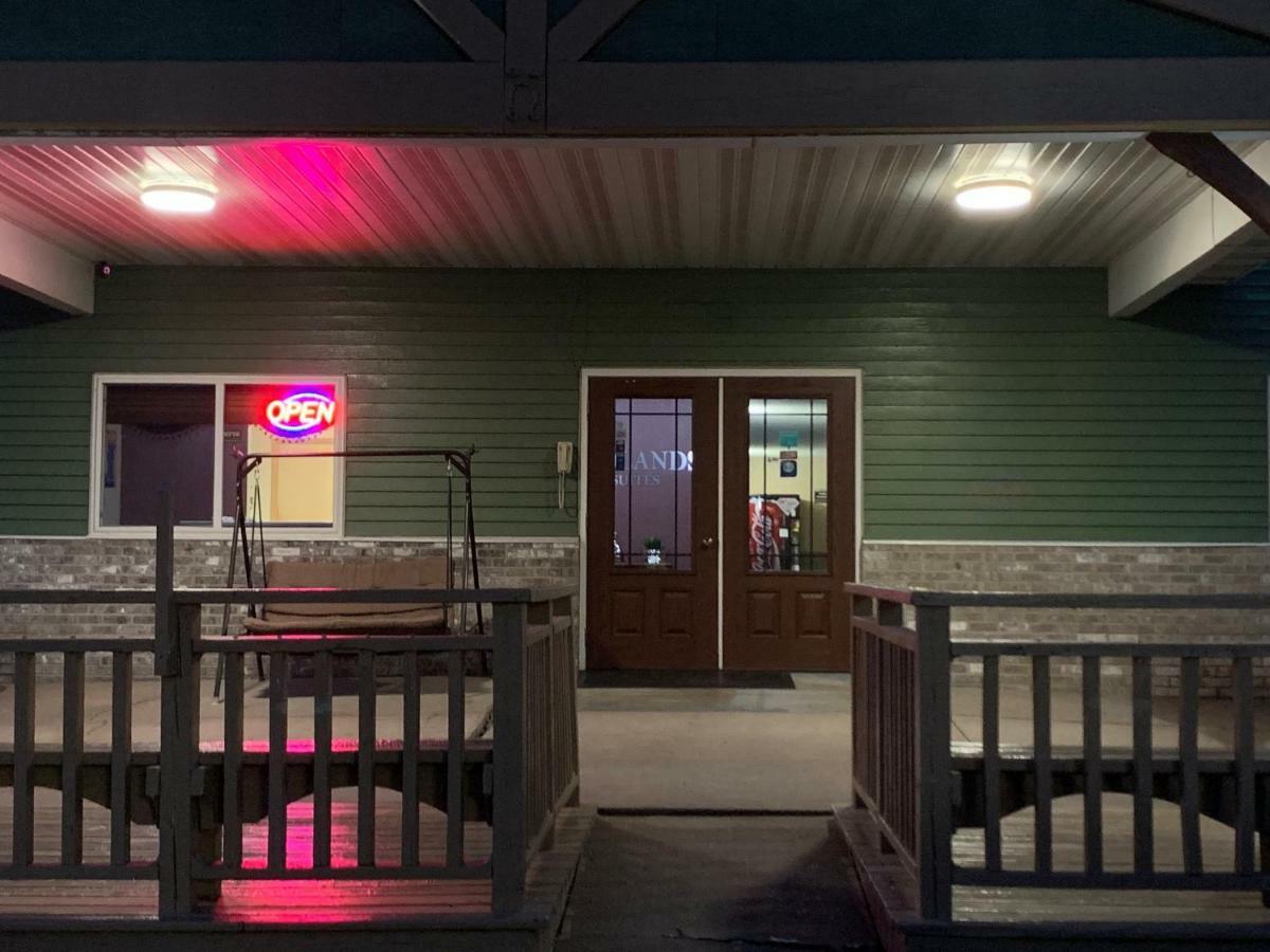 Woodland Inn & Suites Medford 外观 照片